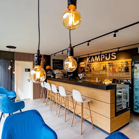 Apartament 4u: Kampus Upstairs *
