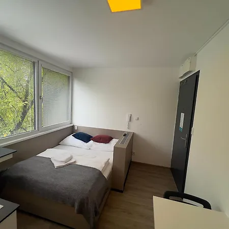 4u: Kampus Upstairs Apartment Hradec Kralove